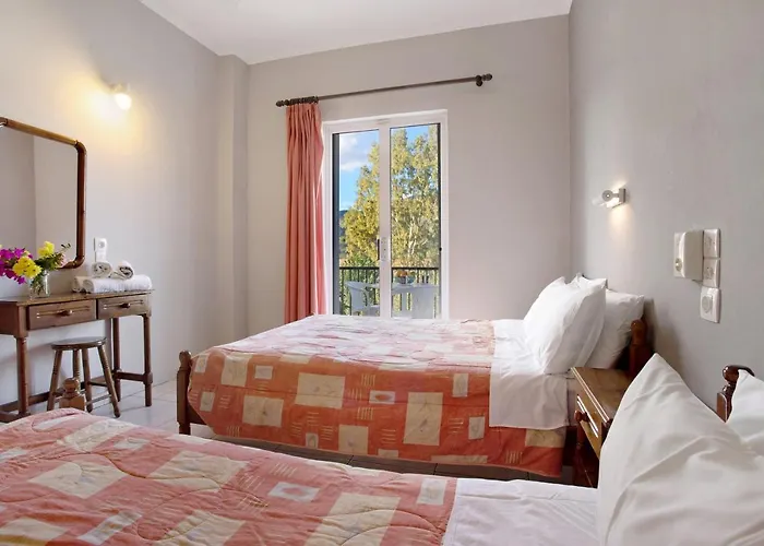 Dolphin 7 * Zakynthos Town